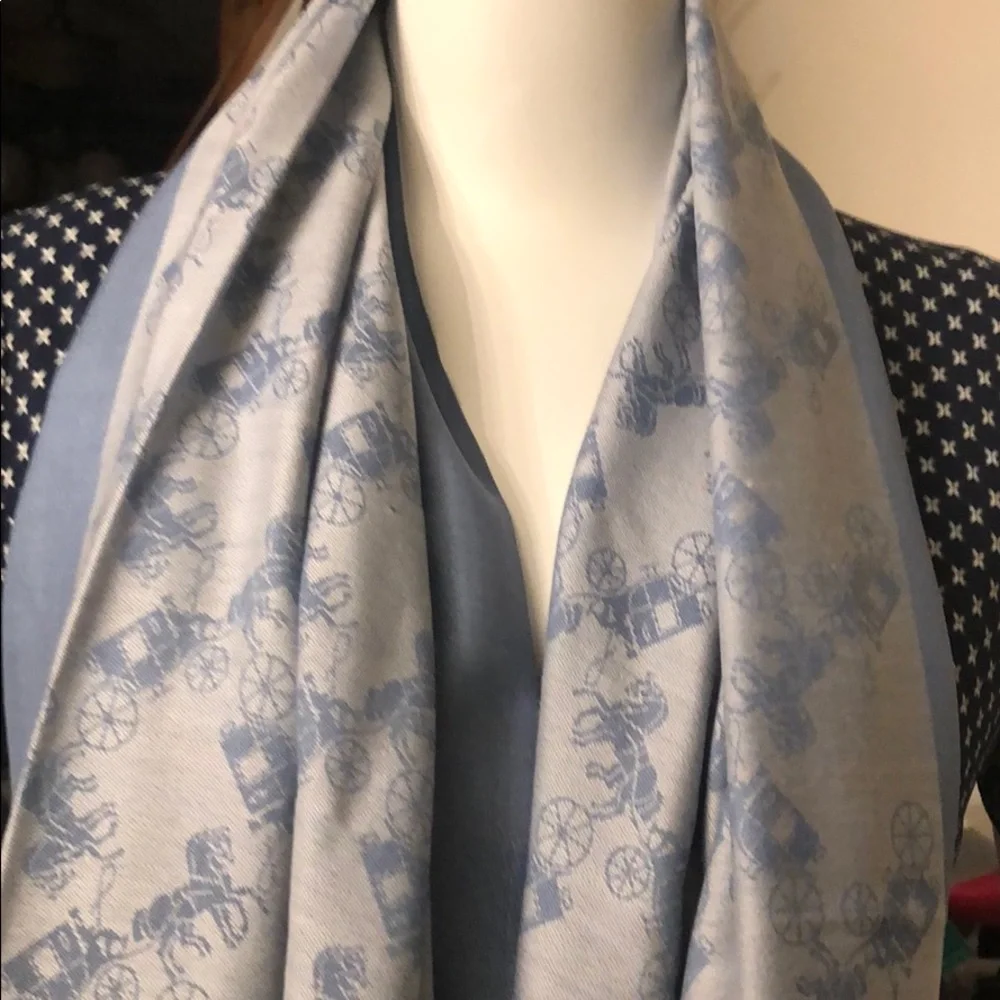 Coach scarf - Picture 3 of 5